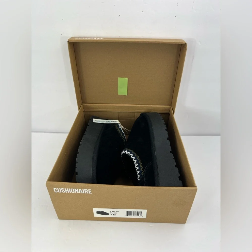 CUSHIONAIRE KABUKI GENUINE BLK SUEDE PLATFORM MULES,SIZE 7M, WARM & COMFORTABLE